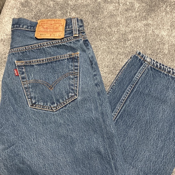 Levi’s 501 Jeans - Picture 6 of 7